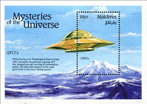 Souvenir Sheet, UFO over Washington State, Maldives,  