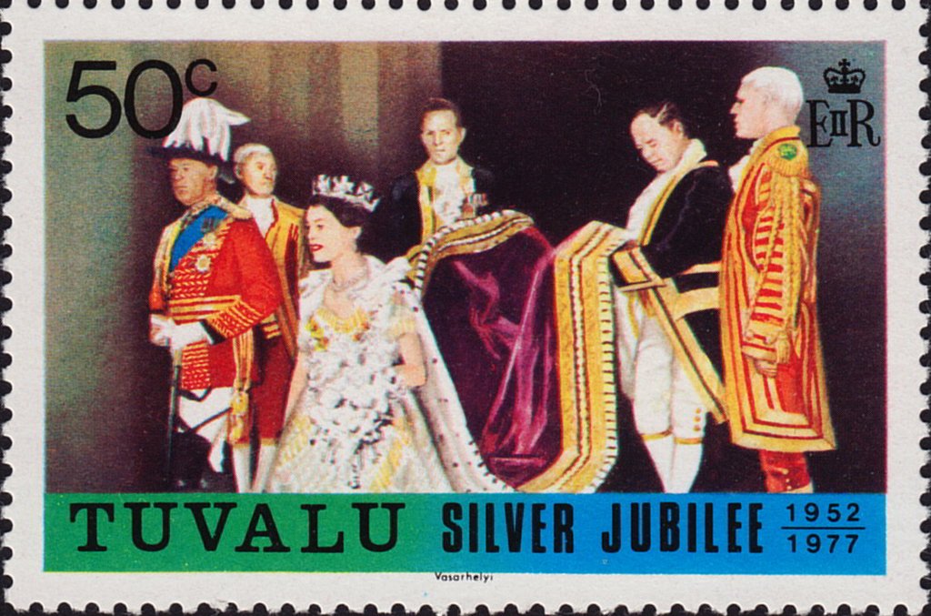 The Queen and attendants