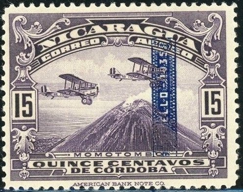 Aiplanes over Momotombo