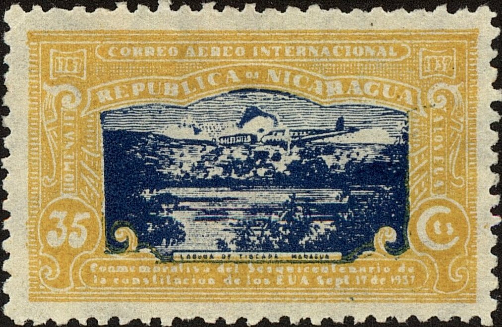 Tiscapa Lagoon in Managua