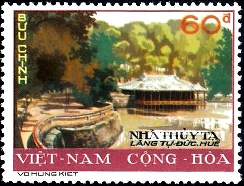 Pavilion near the royal tomb