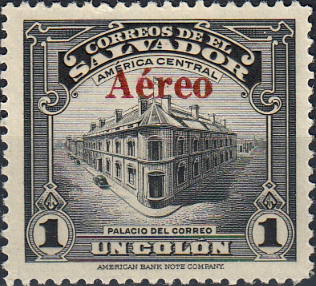 Main post office in San Salvador