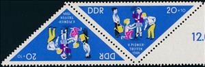 Tete-Beche, Pioneer Meet, Germany, Democratic Republic,  , Children, Children's Play, Triangle Stamps