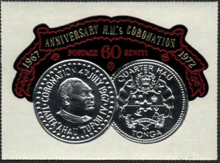 Front and back of the coronation coin