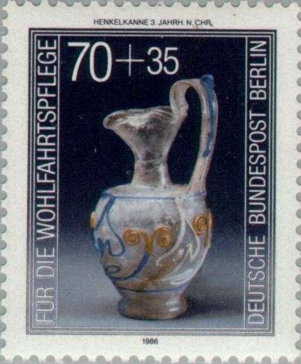 Jug with thread support (3rd century)